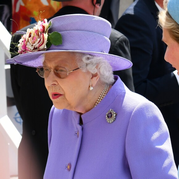 La reine Elizabeth II au Derby d'Epsom le 2 juin 2018.