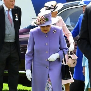 La reine Elizabeth II au Derby d'Epsom le 2 juin 2018.