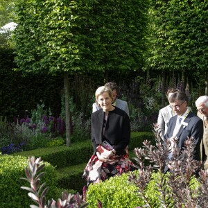 La reine Elizabeth II au Chelsea RHS Flower Show 2016 à Londres, le 23 mai 2016.