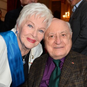 Exclusif - Line Renaud et Pierre Bergé lors de l'élévation de Line au rang de grand-croix de l'ordre national du Mérite, au Palais de l'Elysée à Paris, le 23 mars 2017. © Guirec Coadic/Bestimage