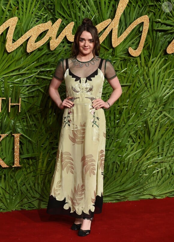 Maisie Williams à la soirée The Fashion Awards 2017 au Royal Albert Hall à Londres, le 4 décembre 2017