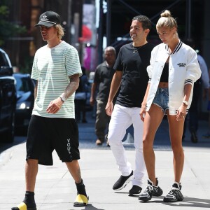 Justin Bieber et sa fiancée Hailey Baldwin se baladent dans les rues de New York le 7 juillet 2018