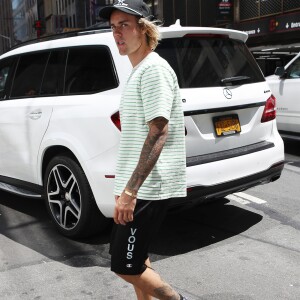 Justin Bieber et sa fiancée Hailey Baldwin se baladent dans les rues de New York le 7 juillet 2018