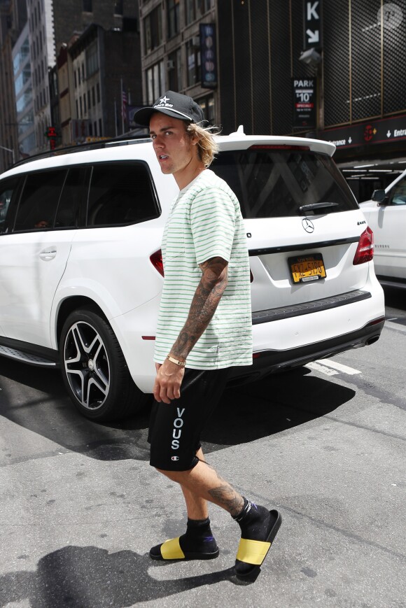 Justin Bieber et sa fiancée Hailey Baldwin se baladent dans les rues de New York le 7 juillet 2018