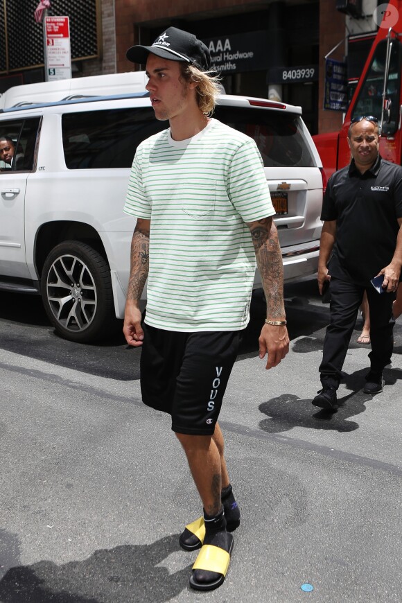 Justin Bieber et sa fiancée Hailey Baldwin se baladent dans les rues de New York le 7 juillet 2018