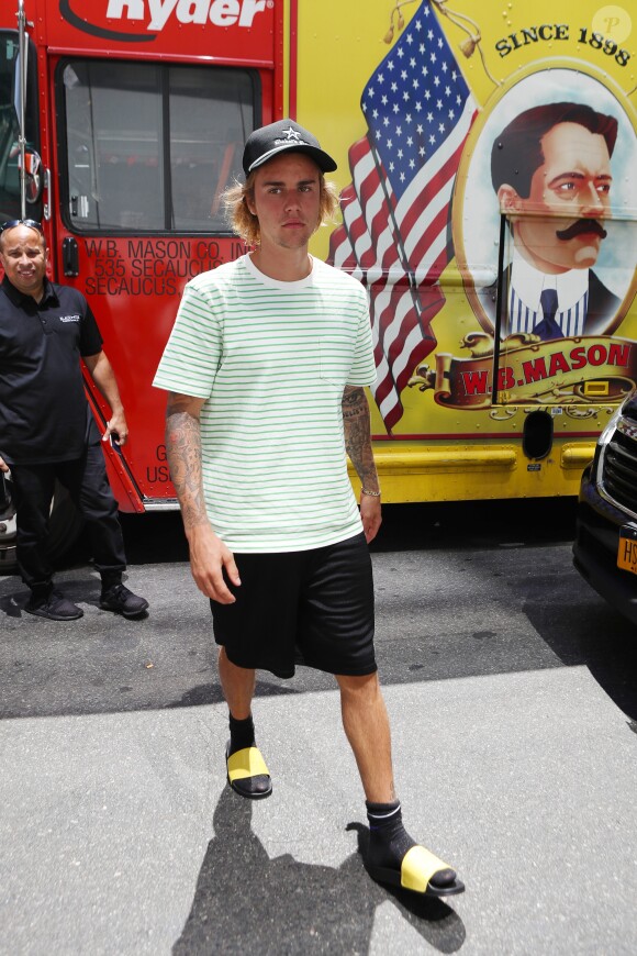 Justin Bieber et sa fiancée Hailey Baldwin se baladent dans les rues de New York le 7 juillet 2018