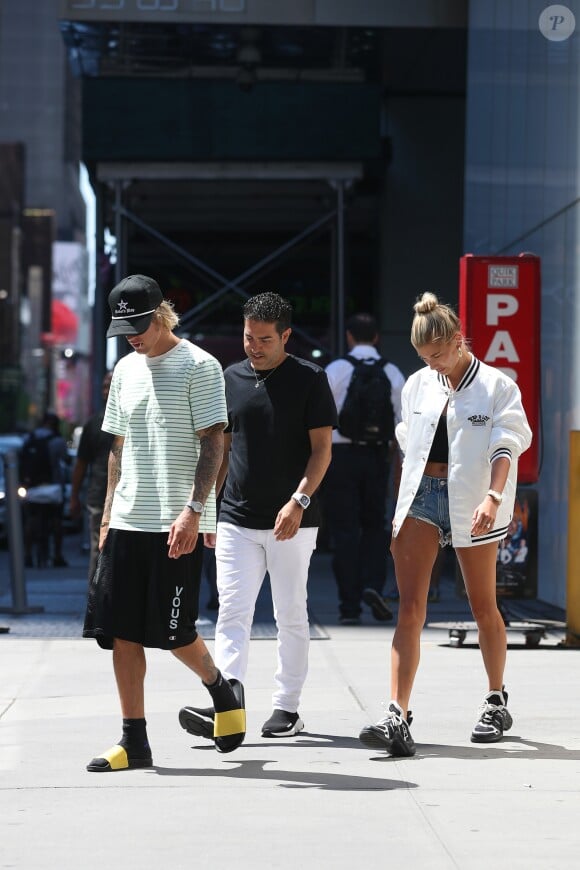 Justin Bieber et sa fiancée Hailey Baldwin se baladent dans les rues de New York le 7 juillet 2018