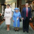  Donald et Melania Trump posant avec la reine Elizabeth II au château de Windsor le 13 juillet 2018. © Steve Parsons/PA Wire /ABACAPRESS.COM 