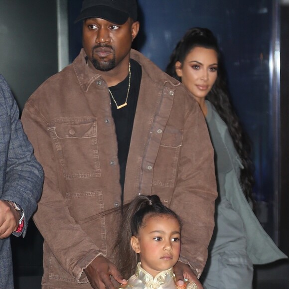 Kim Kardashian avec son mari Kanye West fêtent les 5 ans de leur fille North West accopagnée de son amie Ryan à New York le 15 juin 2018.