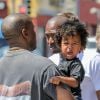 Kanye West et son fils Saint West - Les Kardashians sont allés déjeuner avec leurs enfants au restaurant Carousel à Los Angeles, le 13 juillet 2018.