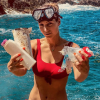 La belle Laury Thilleman dévastée par le nombre de détritus qu'elle retrouve en bord de mer, le 29 juillet 2018.