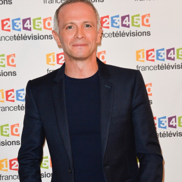 Samuel Étienne lors du photocall de la présentation de la nouvelle dynamique 2017-2018 de France Télévisions. Paris, le 5 juillet 2017. © Guirec Coadic/Bestimage