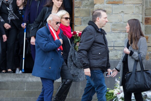 Michel Fugain et sa femme Sanda - Obsèques de Maurane en l'église Notre-Dame des Grâces à Woluwe-Saint-Pierre en Belgique le 17 mai 2018.