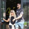 Exclusif - Khloe Kardashian et son compagnon Tristan Thompson sont allés déjeuner en amoureux au restaurant JOEY à Woodland Hills, le 16 juillet 2018