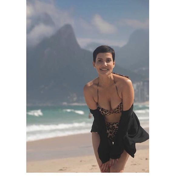 Cristina Cordula en bikini léopard à Rio, le 15 août 2018.