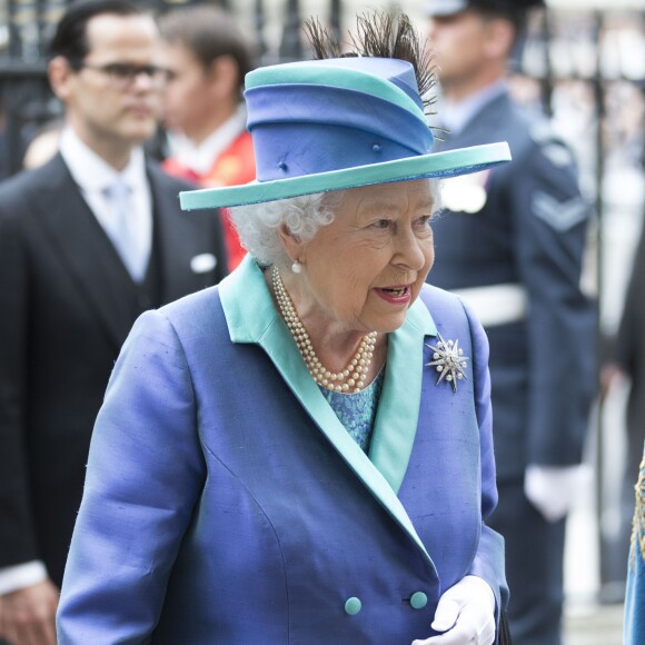 La reine Elisabeth II d'Angleterre - La famille royale d'Angleterre à l'abbaye de Westminster pour le centenaire de la RAF à Londres. Le 10 juillet 2018