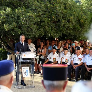 Le président Emmanuel Macron lors de la cérémonie du 74ème anniversaire de la libération de Bormes-les-Mimosas pendant la seconde guerre mondiale le 17 août 2018. © Dominique Jacovides / Cyril Moreau / Bestimage