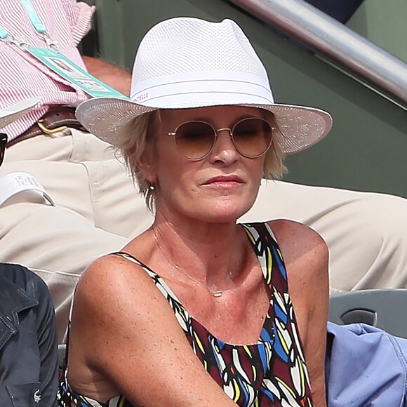 Sophie Davant - People dans les tribunes des Internationaux de France de Tennis de Roland Garros à Paris. Le 8 juin 2018 © Cyril Moreau / Bestimage