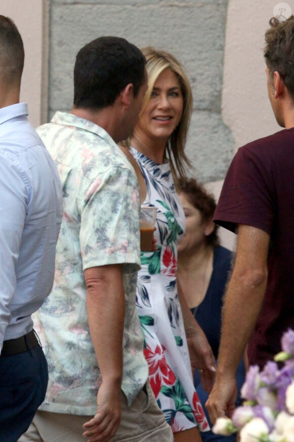 Exclusif - Jennifer Aniston sur le tournage du film 'Murder Mystery' au lac de Côme en Italie, le 30 juillet 2018.