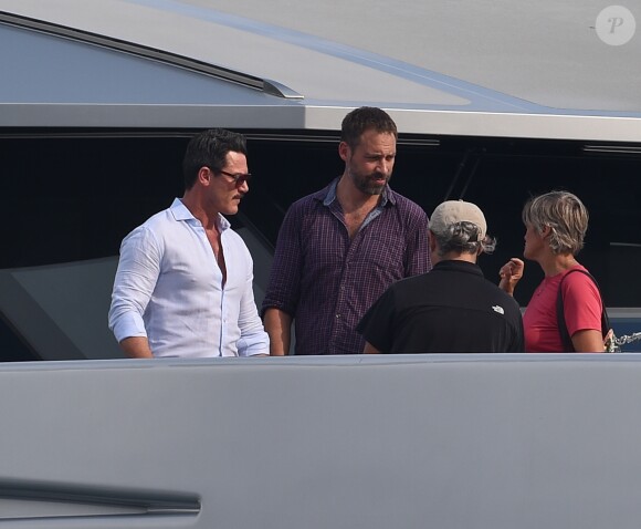 Exclusif - Jennifer Aniston, Adam Sandler et Luke Evans sur le tournage de "Murder Mystery" à Santa Margherita Ligure, le 28 juillet 2018