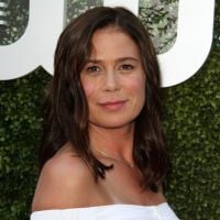 Maura Tierney (Urgences) blessée dans un accident de vélo