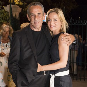 Exclusif - Thierry Ardisson et sa femme Audrey Crespo-Mara - Représentation de la pièce de théâtre "Le bac 68" lors du Festival de Ramatuelle, le 8 août 2017. © Cyril Bruneau/Festival de Ramatuelle/Bestimage