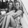 Laeticia Hallyday avec son amie Marie Poniatowski sur Instagram le 22 août 2015.