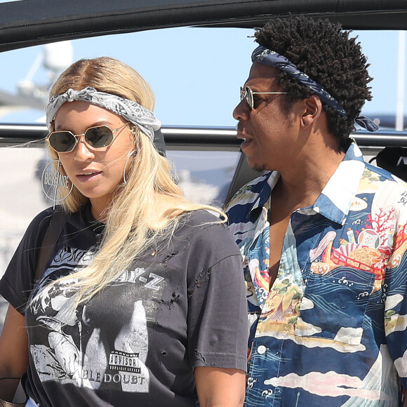 Exclusif - Jay-Z et Beyoncé arrivent en bateau à Nice le 17 juillet 2018.