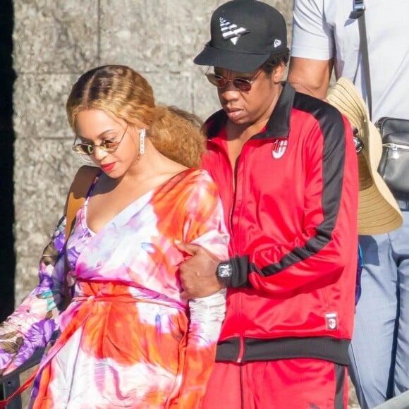 Jay-Z et Beyoncé sont allés découvrir en bateau le Lac de Côme en Italie le 7 juillet 2018