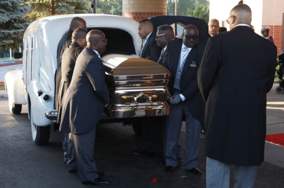 Le cercueil d'Aretha Franklin arrivant à Détroit le 31 août 2018