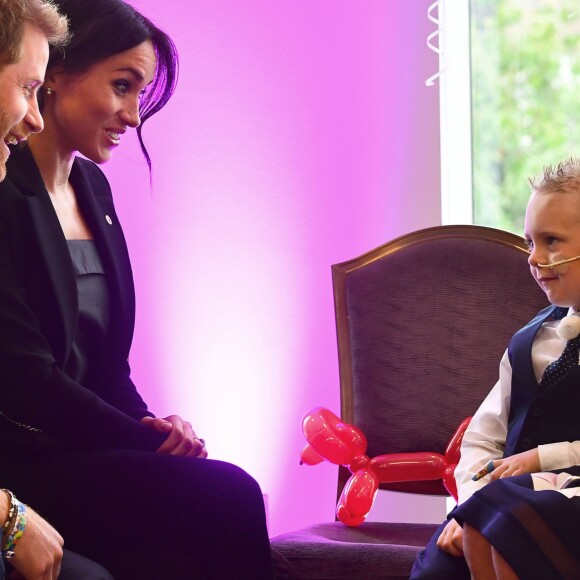 Le prince Harry, duc de Sussex, et Meghan Markle, duchesse de Sussex, ont rencontré les lauréats des WellChild Awards lors d'une réception avant le gala annuel de l'association WellChild à l'hôtel Royal Dorchester à Londres le 4 septembre 2018.