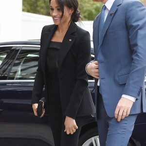 Le prince Harry, duc de Sussex, et Meghan Markle, duchesse de Sussex (en combinaison Altuzarra), arrivant à l'hôtel Royal Dorchester pour la cérémonie annuelle des WellChild Awards à Londres le 4 septembre 2018.