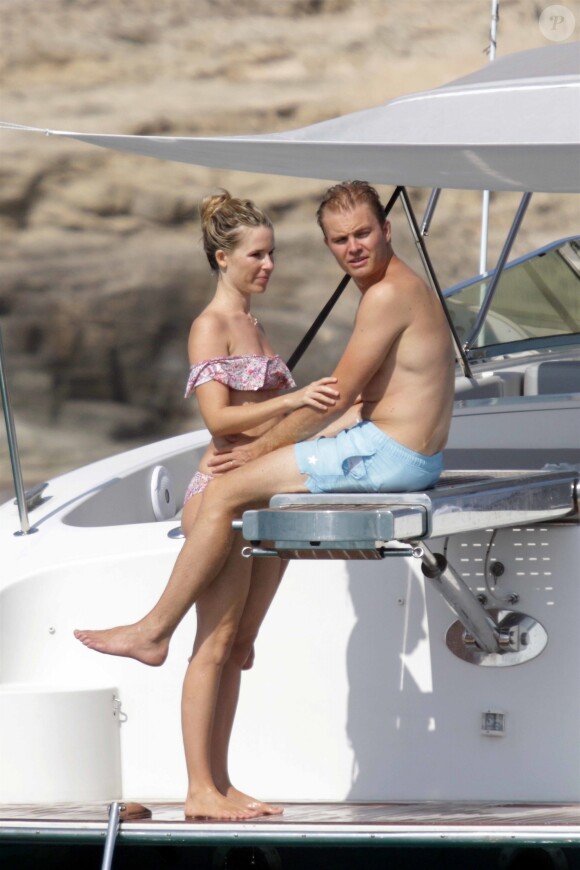 Nico Rosberg et sa femme Vivian Sibold passent une journée romantique sur un bateau sous le soleil de Formentera en Espagne, le 4 septembre 2018.