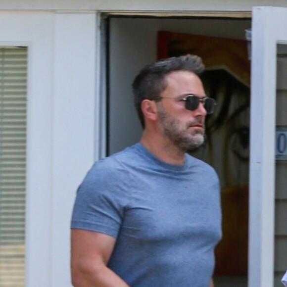 Exclusif - Ben Affleck est allé se faire couper les cheveux dans un salon de coiffure à Malibu, avant de retourner en cure de désintox. Le 8 septembre 2018