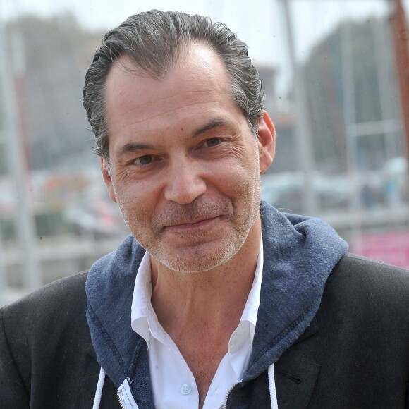 Samuel Labarthe pose pour le photocall du telefilm ' Petits Meutres D' Agatha Christie ' durant le 15e Festival de la Fiction Tv de La Rochelle, France le 12 Septembre 2013.