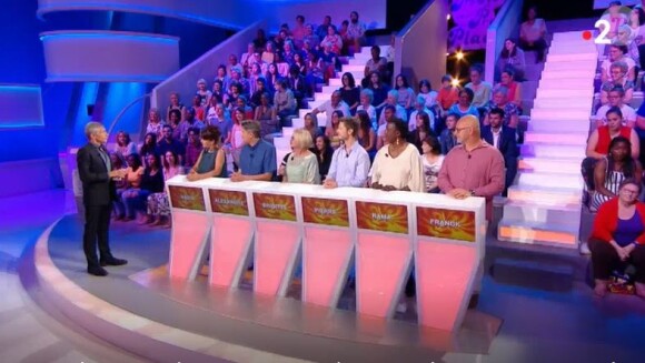 Extrait de l'émission "Tout le monde veut prendre sa place" du 10 septembre 2018 - France 2