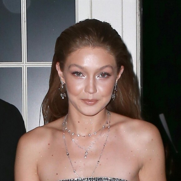 Gigi Hadid à la sortie du défilé "Rihanna's Savage X Fenty" lors de la Fashion Week à New York. Gigi porte des bijoux de la marque Messika. Le 12 septembre 2018
