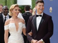 Scarlett Johansson sublime pour soutenir son chéri Colin Jost aux Emmy Awards