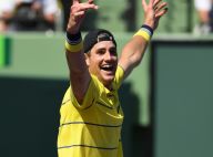 John Isner papa pour la première fois : Très ému avec son bébé dans les bras