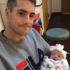 John Isner présente sa fille Grace née le 15 septembre 2018 sur Instagram.