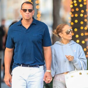 Exclusif - Jennifer Lopez et son compagnon Alex Rodriguez sont allés déjeuner restaurant 'Via Alloro' à Beverly Hills, le 31 aout 2018.