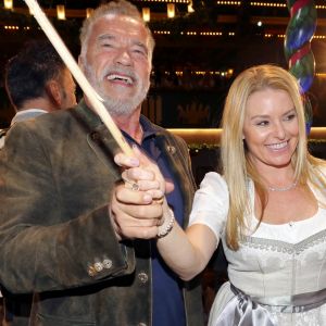 Arnold Schwarzenegger et sa compagne Heather Milligan à la "Fête de la Bière 2018 (Oktobertfest)" de Munich, le 22 septembre 2018.