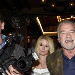 Arnold Schwarzenegger et sa compagne Heather Milligan à la "Fête de la Bière 2018 (Oktobertfest)" de Munich, le 22 septembre 2018.