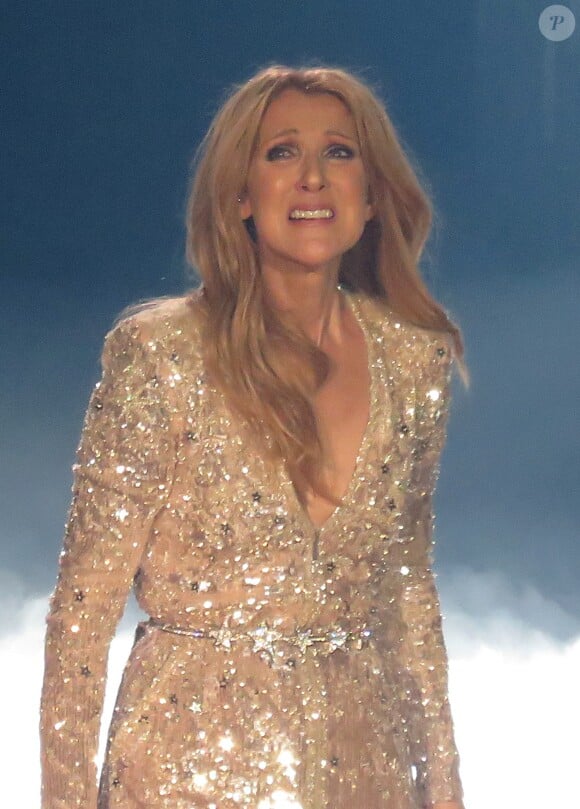 Semi-exclusif - Prix spécial - Un peu plus d'un mois après le décès de son mari René Angélil, Céline Dion est remontée sur scène au Caesars Palace à Las Vegas le 23 février 2016.