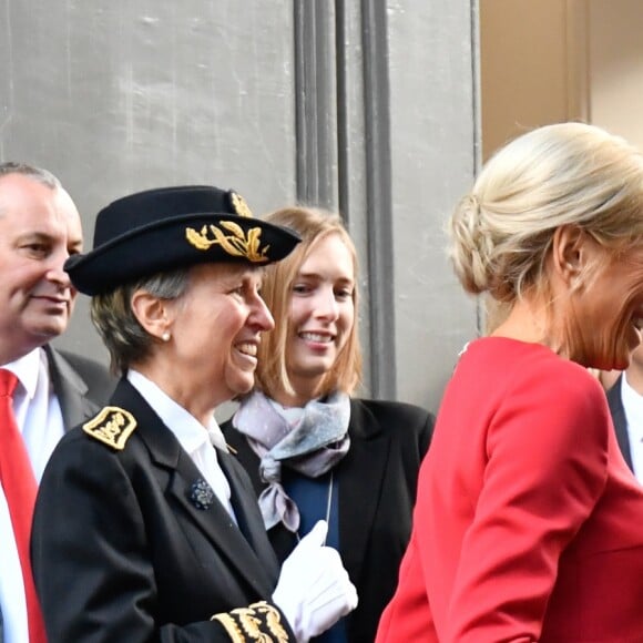 Brigitte Macron et Frédérique Vidal, ministre de l'enseignement supérieur , de la Recherche et de l'innovation - La reine Sonja de Norvège, la première dame Brigitte Macron au centenaire de la Section Norvégienne du Lycée Pierre Corneille à Rouen le 24 septembre 2018. Au programme : Signatures d'accords-cadres de coopération dans le domaine de l'éducation, de l'enseignement supérieur, de la recherche scientifique, de l'innovation, de l'industrie et de la culture; dévoilement de la statue offerte par la Norvège par Sa Majesté la Reine en présence de l'artiste, Espen Dietrichson; signature du Livre d'Or en présence des autorités et des élus. © Francis Petit / Bestimage