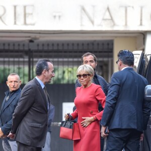 La première Dame Brigitte Macron - La reine Sonja de Norvège , la première Dame Brigitte Macron au centenaire de la Section Norvégienne du Lycée Pierre Corneille à Rouen le 24 septembre 2018. Au programme : Signatures d'accords-cadres de coopération dans le domaine de l'éducation, de l'enseignement supérieur, de la recherche scientifique, de l'innovation, de l'industrie et de la culture; dévoilement de la statue offerte par la Norvège par Sa Majesté la Reine en présence de l'artiste, Espen Dietrichson; signature du Livre d'Or en présence des autorités et des élus. © Francis Petit / Bestimage