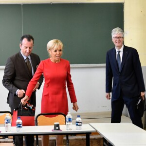 La reine Sonja de Norvège , la première Dame Brigitte Macron au centenaire de la Section Norvégienne du Lycée Pierre Corneille à Rouen le 24 septembre 2018. Au programme : Signatures d'accords-cadres de coopération dans le domaine de l'éducation, de l'enseignement supérieur, de la recherche scientifique, de l'innovation, de l'industrie et de la culture; dévoilement de la statue offerte par la Norvège par Sa Majesté la Reine en présence de l'artiste, Espen Dietrichson; signature du Livre d'Or en présence des autorités et des élus. © Francis Petit / Bestimage