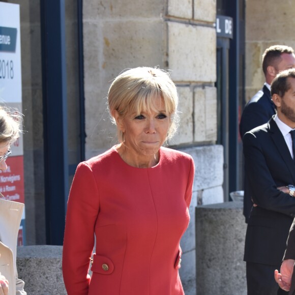 La première Dame Brigitte Macron, le maire de Rouen Yvon Robert et sa femme - La première Dame Brigitte Macron, le maire de Rouen Yvon Robert et sa femme accueillent la reine Sonja de Norvège à la mairie de Rouen dans le cadre du centenaire de la Section Norvégienne du Lycée Pierre Corneille - Rouen le 24 septembre 2018 © Francis Petit / Bestimage