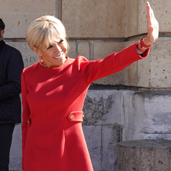 La première dame Brigitte Macron - La première Dame Brigitte Macron, le maire de Rouen Yvon Robert et sa femme accueillent la reine Sonja de Norvège à la mairie de Rouen dans le cadre du centenaire de la Section Norvégienne du Lycée Pierre Corneille - Rouen le 24 septembre 2018 © Francis Petit / Bestimage