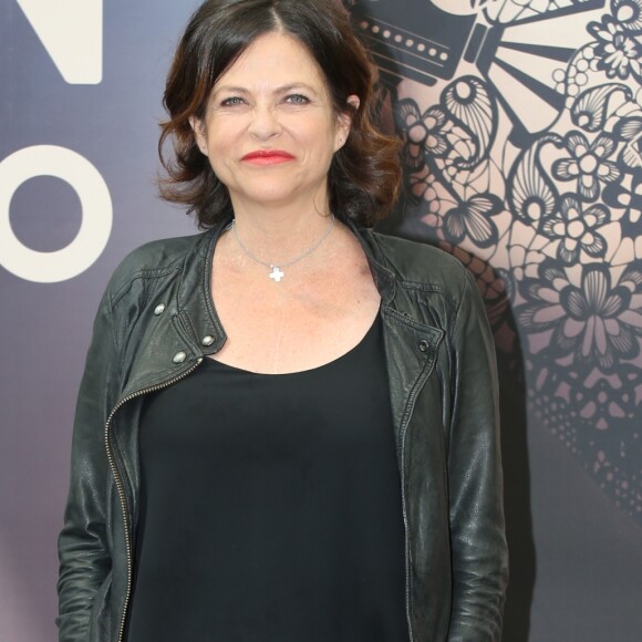 Charlotte Valandrey lors du photocall de la série "Demain nous appartient" lors du 58ème festival de Télévision de Monté-Carlo à Monaco le 16 juin 2018. © Denis Guignebourg / Bestimage